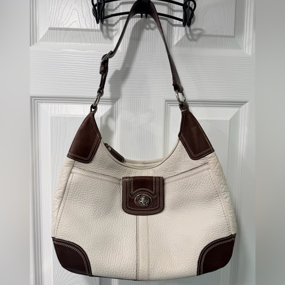 COACH HAMPTON HOBO